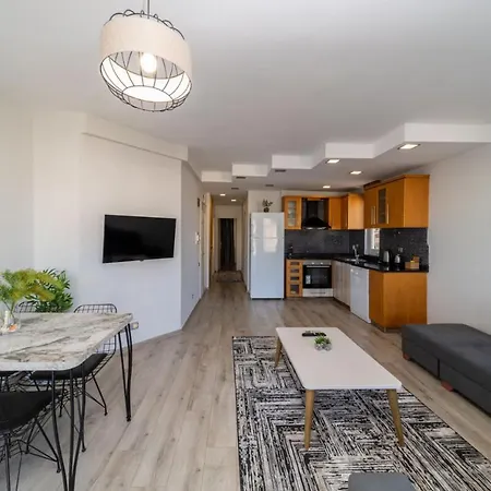 Appartement Refreshing Flat Within Walking Distance To Konyaalti With Sea View In Antalya